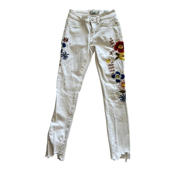 Indigo Rein Denim - INDIGO REIN White Distressed Flower Embroidered Ankle Jeans Womens 3
